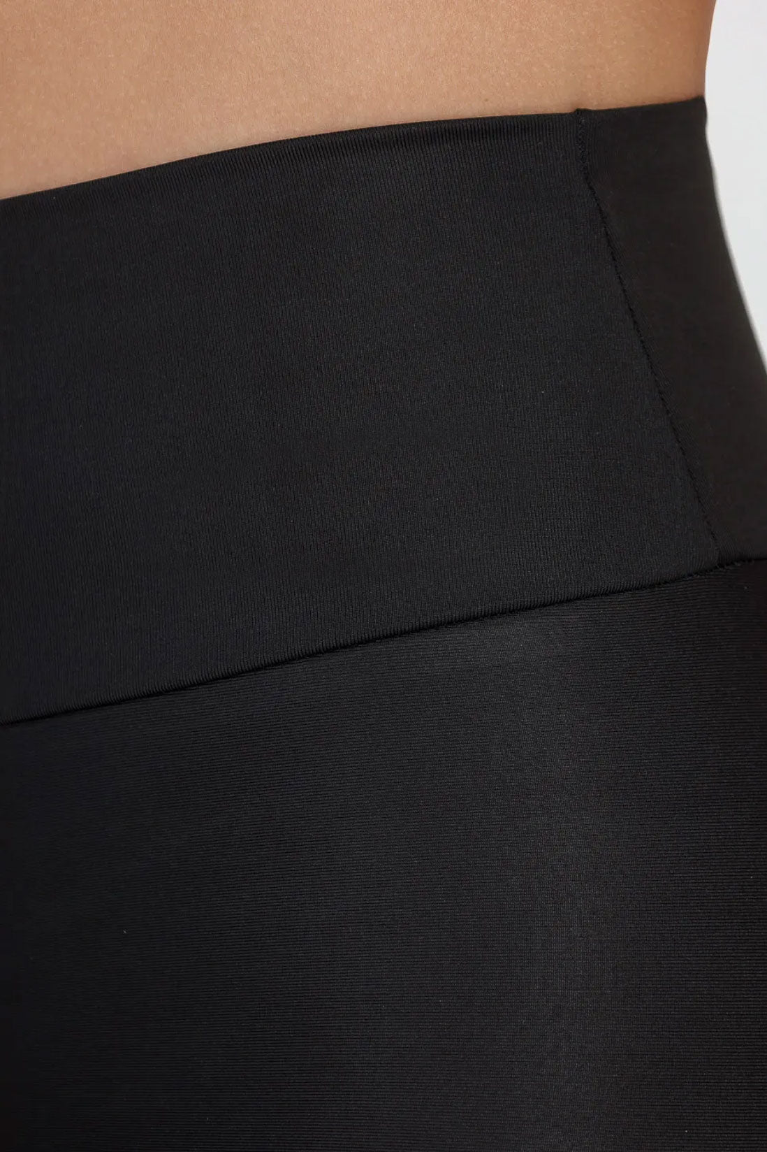 Calça Legging Básica Alta Compressão Modeladora Cintura Alta Preto (4)