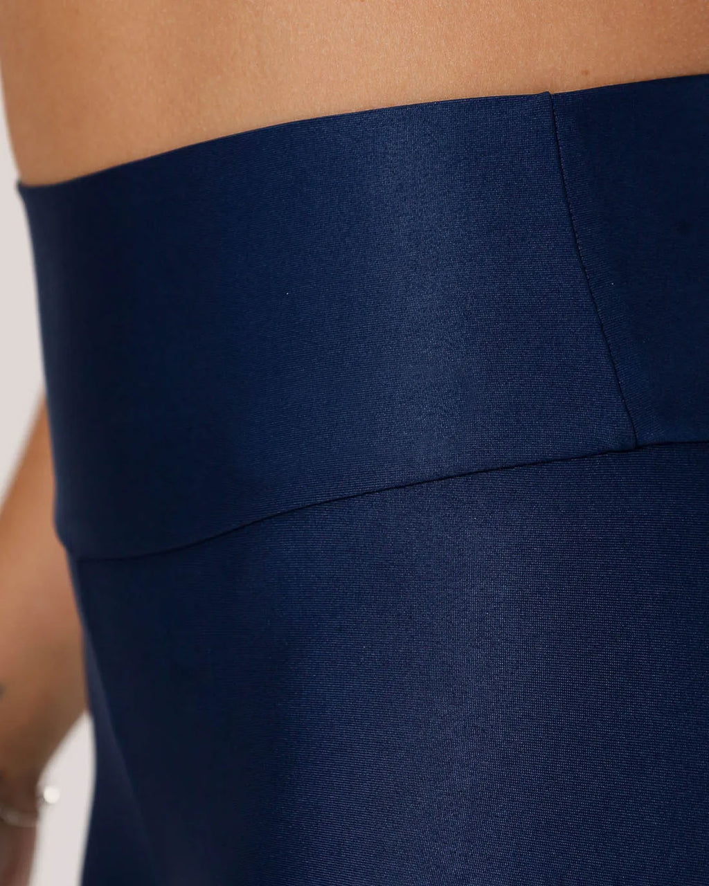Calça Legging Básica Alta Compressão Modeladora Cintura Alta Azul Marinho (4)