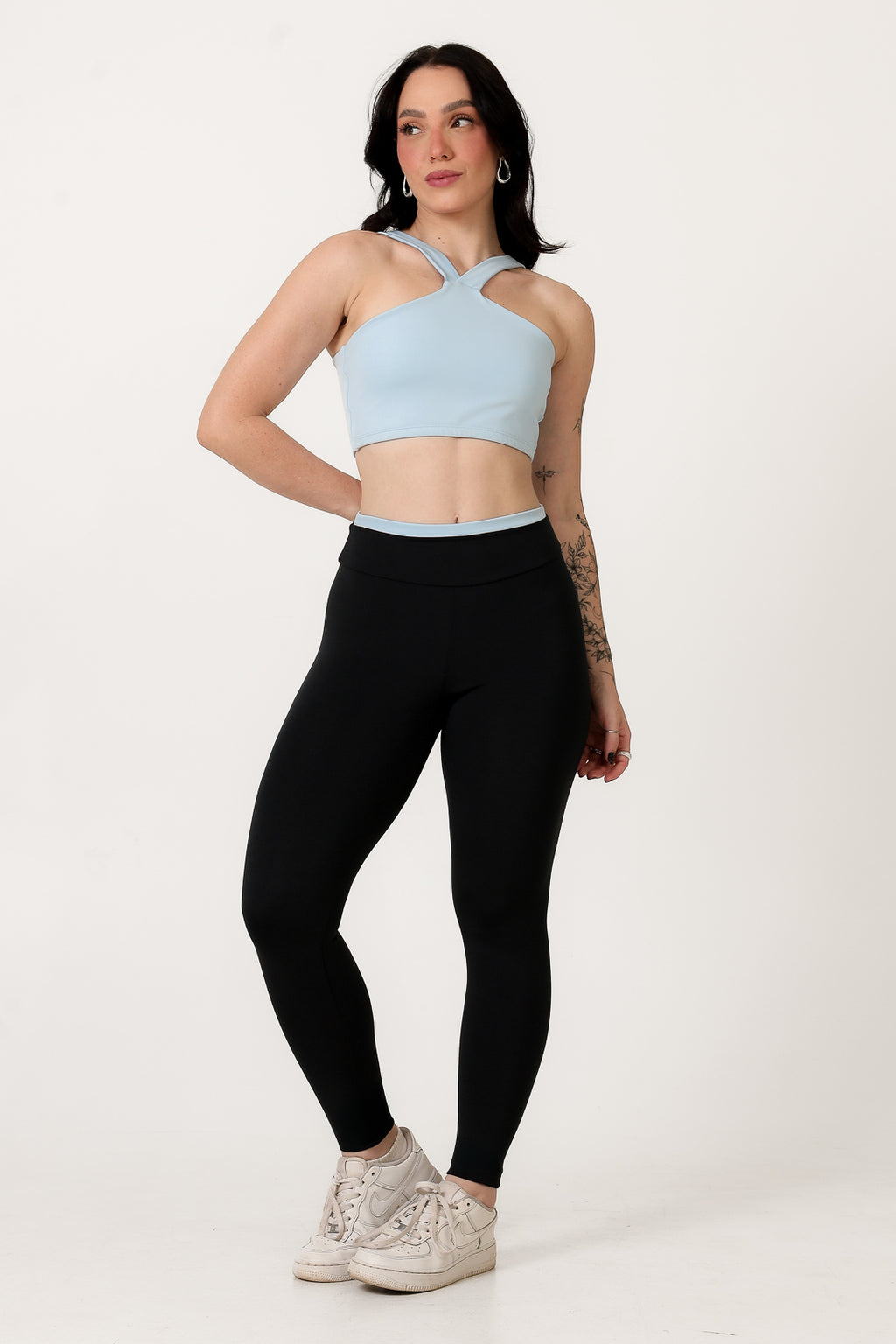 Conjunto Bicolor Top Alça V e Calça Legging Azul Bebê/Preto (1)