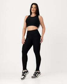 Conjunto Canelado Relevo 3D Cropped Regata e Calça Legging Preto