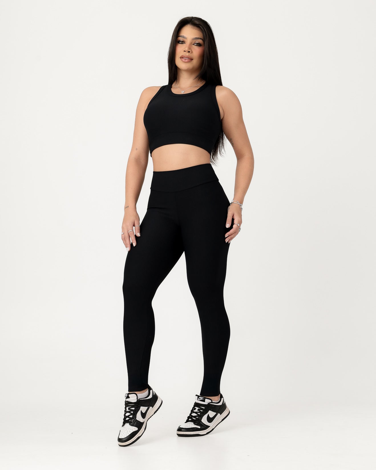 Conjunto Canelado Relevo 3D Cropped Regata e Calça Legging Preto (1)