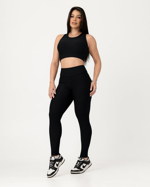 Conjunto Canelado Relevo 3D Cropped Regata e Calça Legging Preto (1)