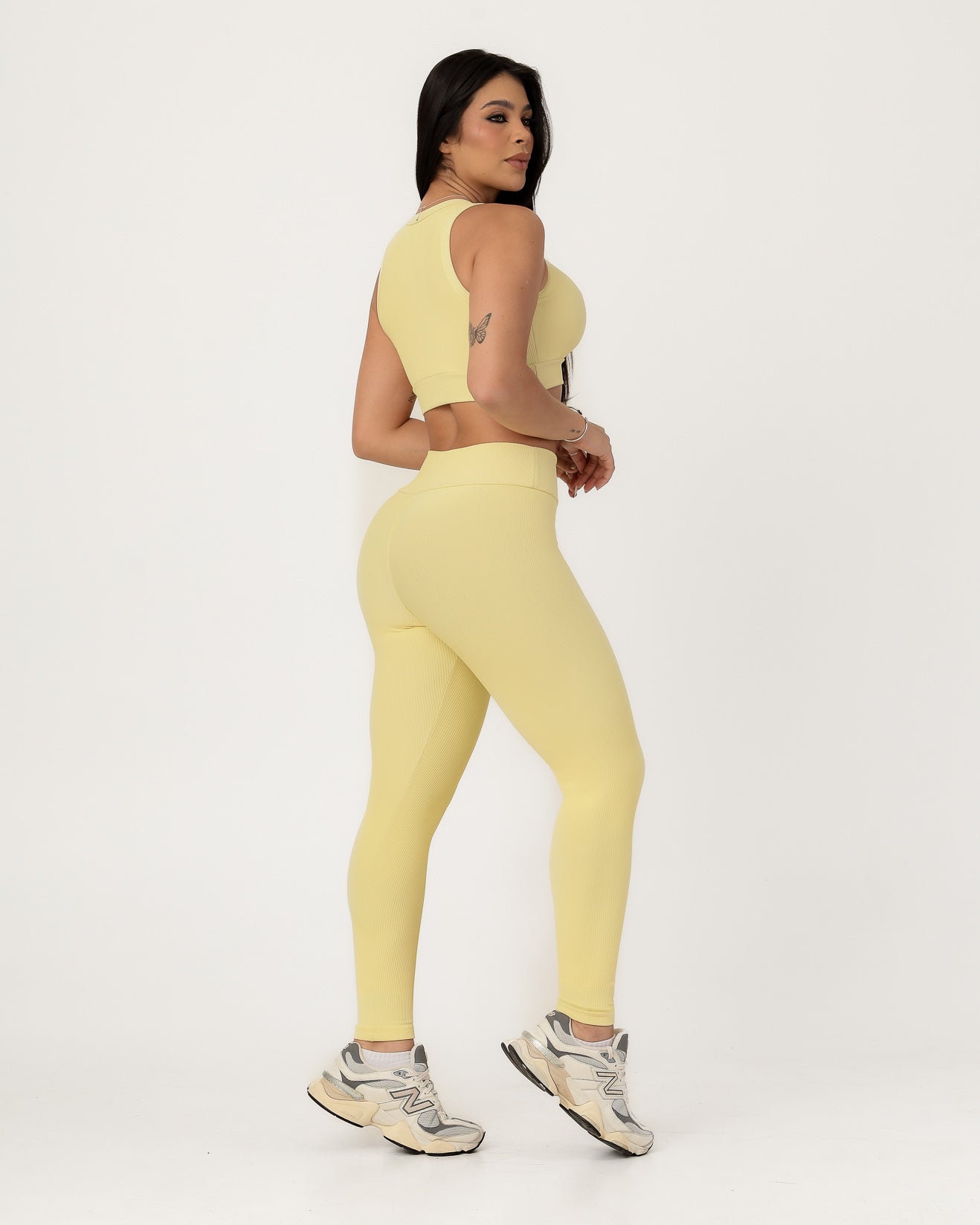 Conjunto Canelado Relevo 3D Cropped Regata e Calça Legging Amarelo Suave (2)