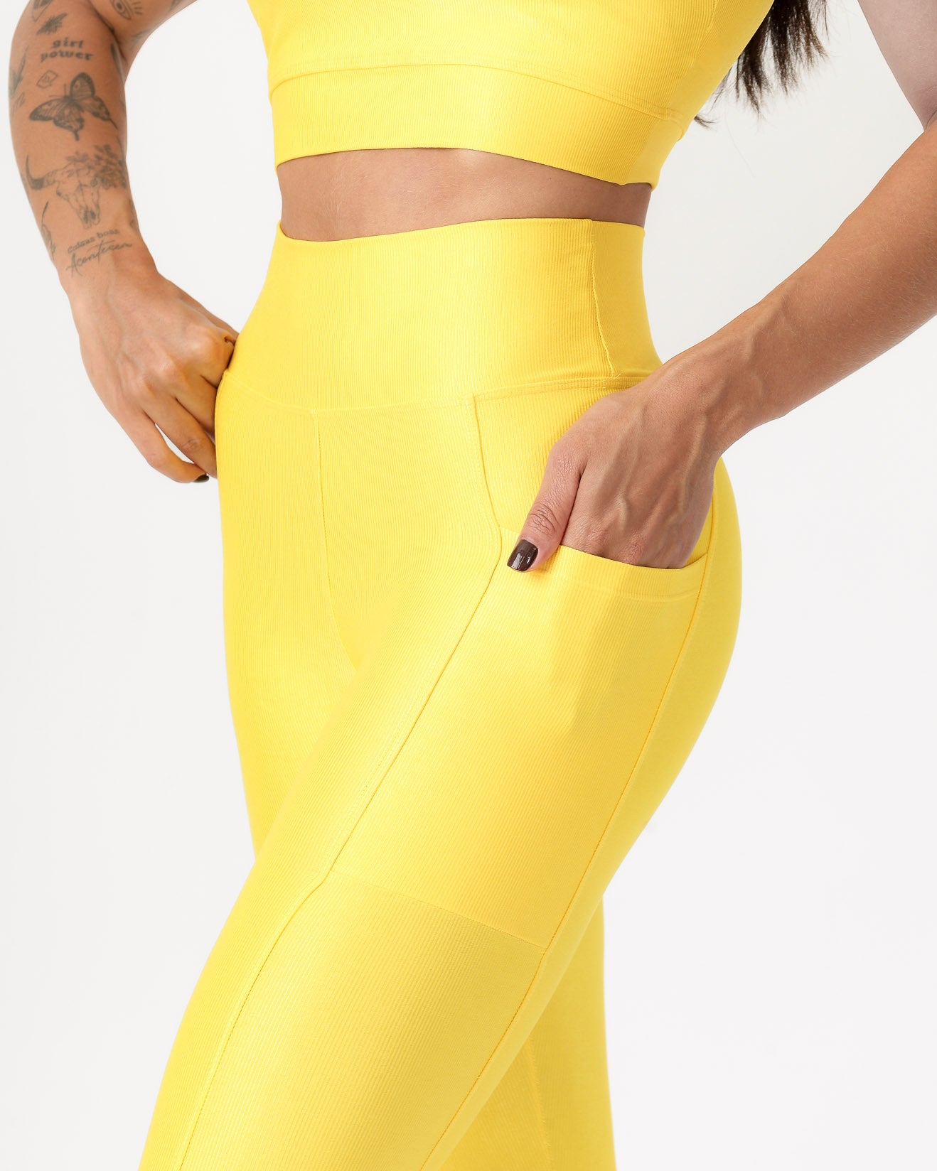 Conjunto Canelado Top de Alça e Calça Legging com Bolso Poliamida Amarelo Canário (3)