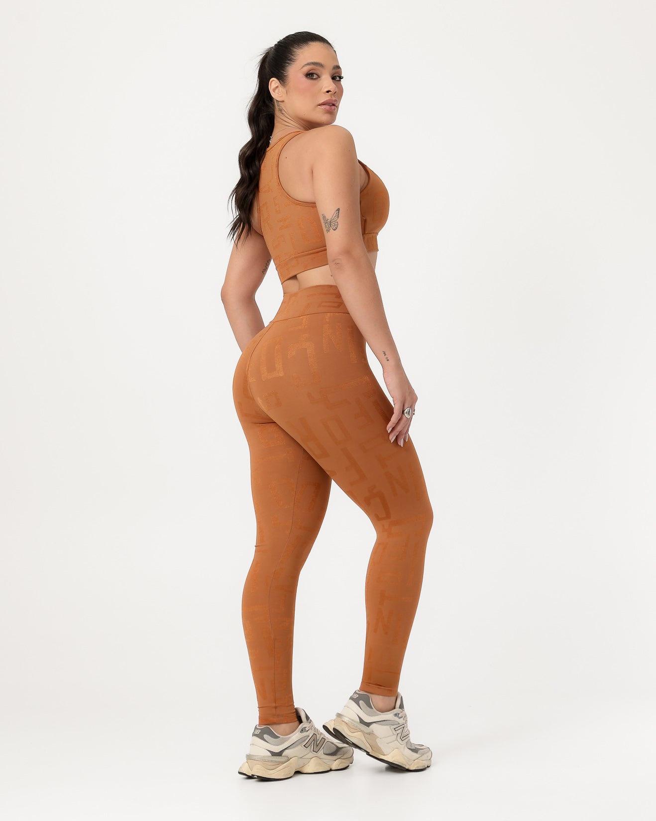Conjunto Fitness Jacquard Texturizado Top Nadador e Calça Legging Caramelo (2)