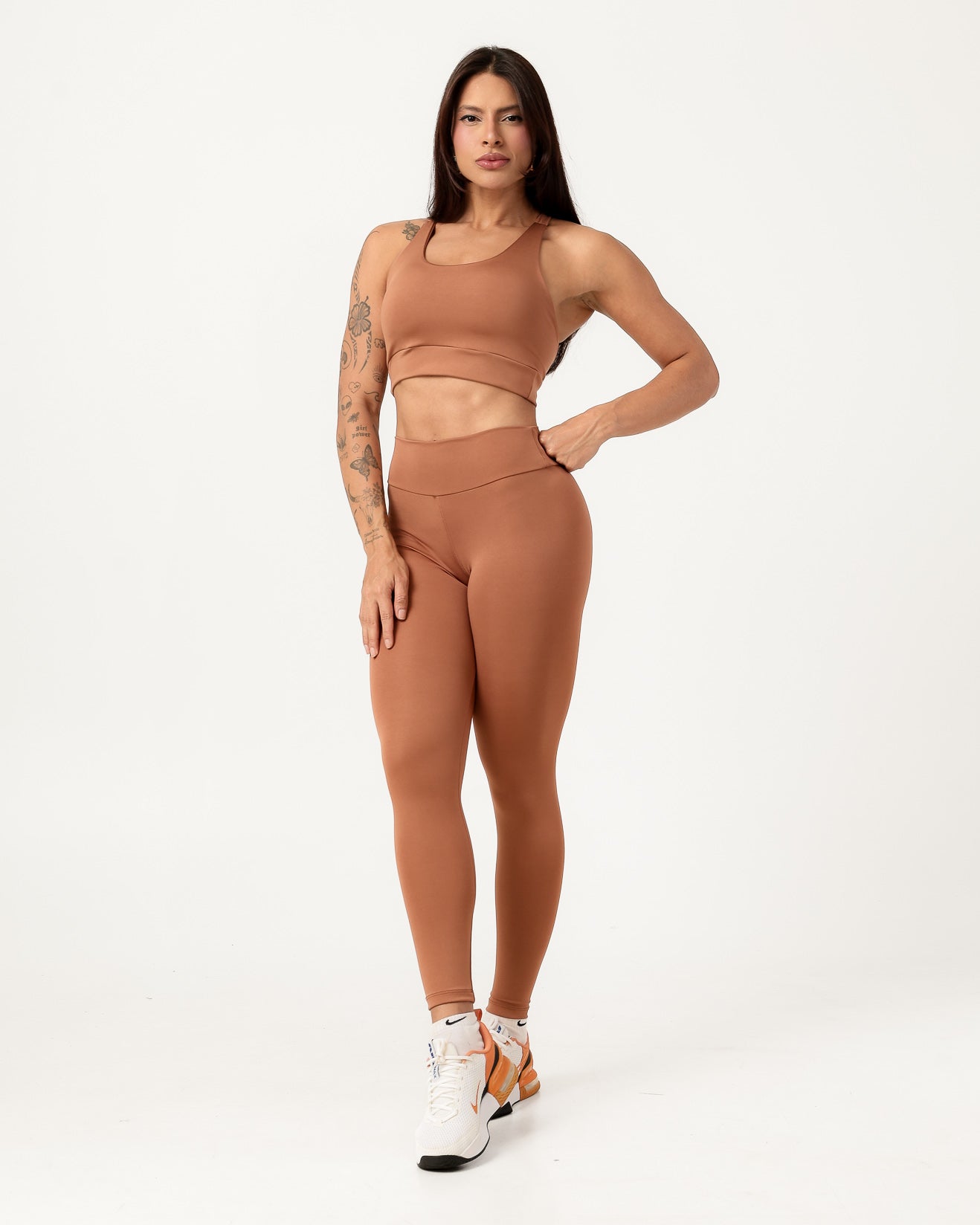 Conjunto Top Cruzado nas Costas e Calça Legging Mocha Mousse (1)