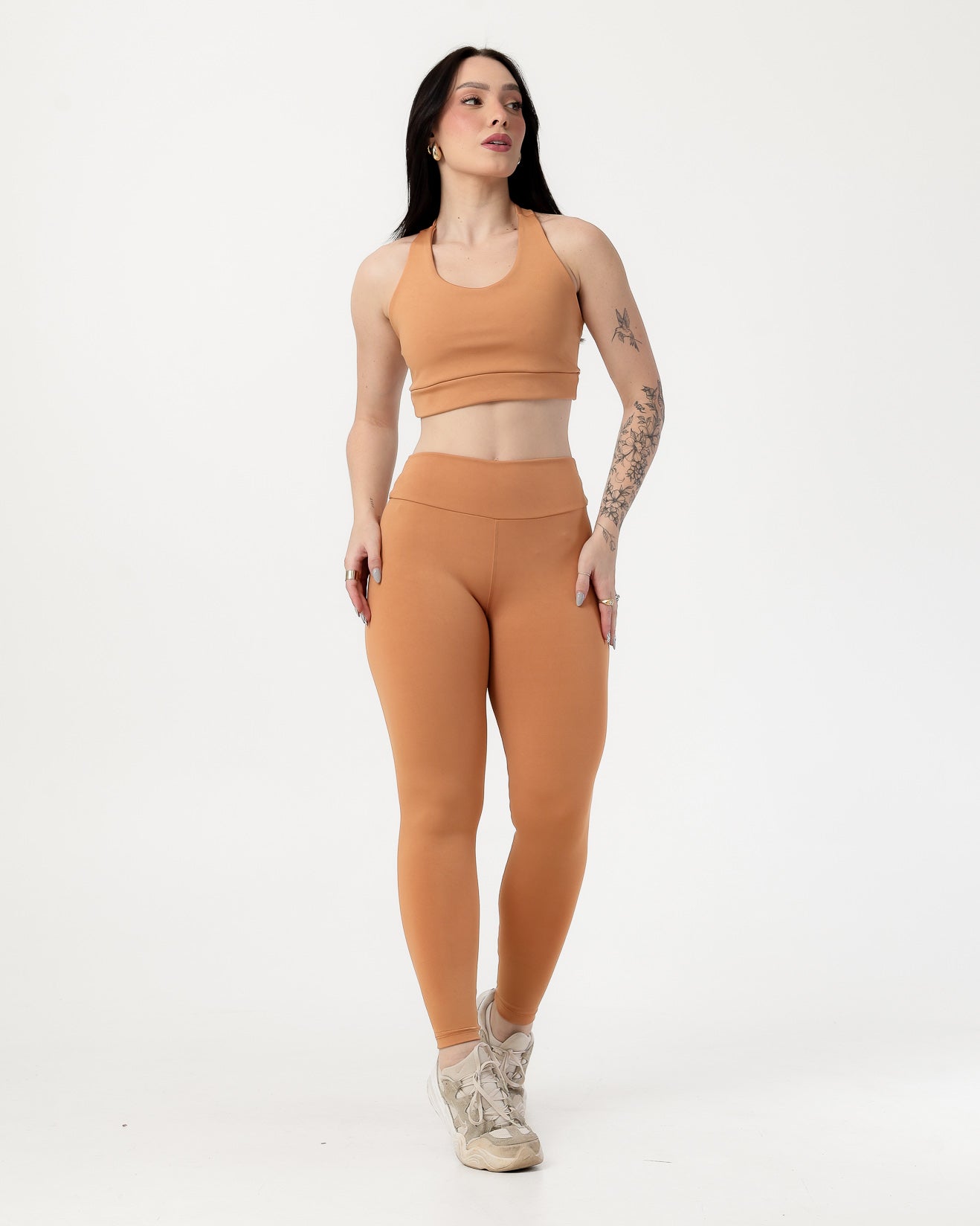 Conjunto Top Cruzado nas Costas e Calça Legging Bege Médio (1)