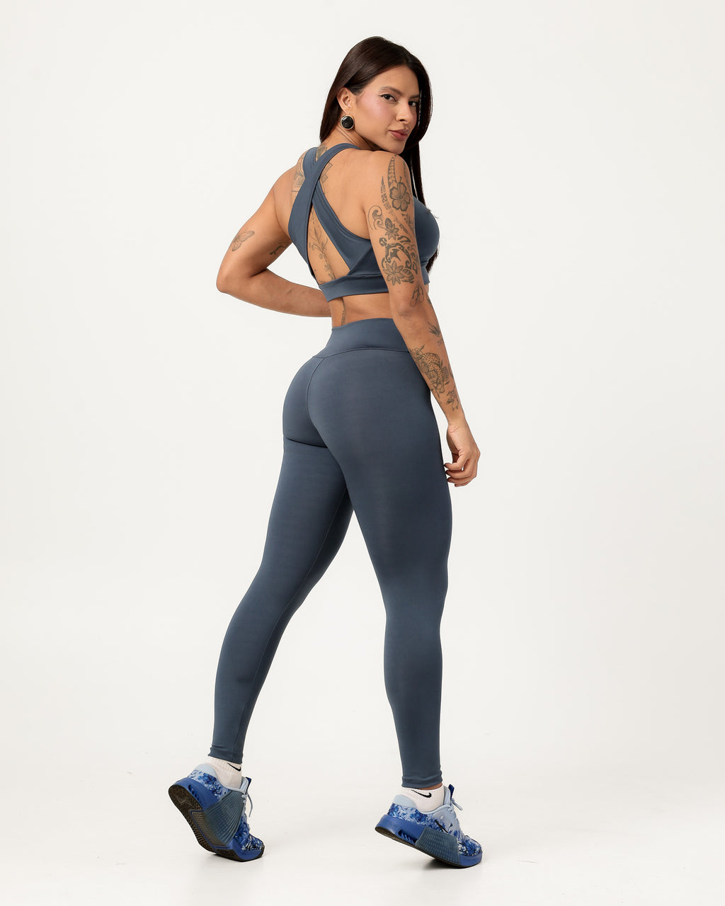 Conjunto Top Cruzado nas Costas e Calça Legging Grafite (2)