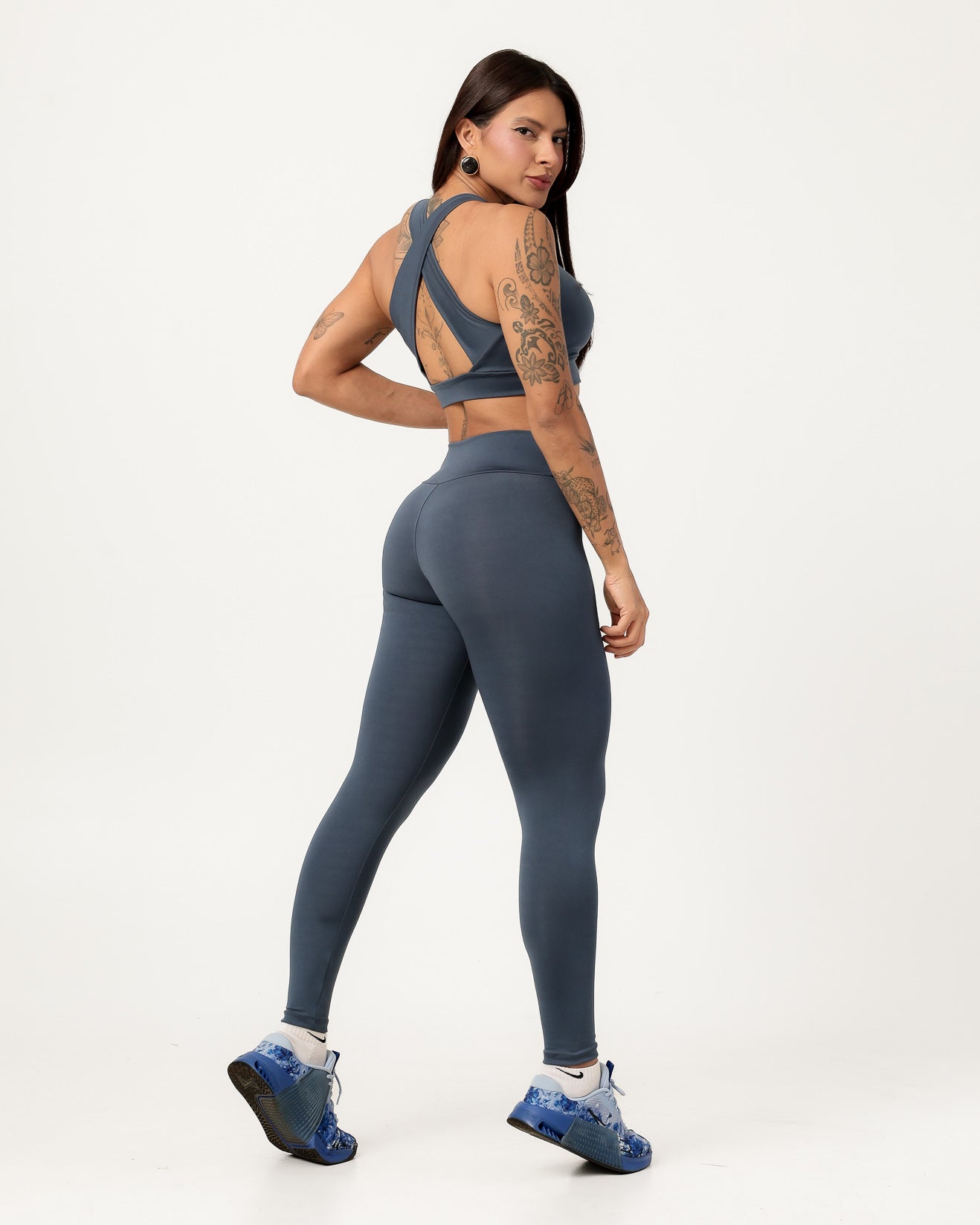 Conjunto Top Cruzado nas Costas e Calça Legging Grafite (2)