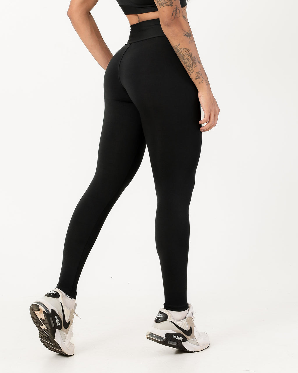 Conjunto Top Nula Manga e Calça Legging Preto (4)