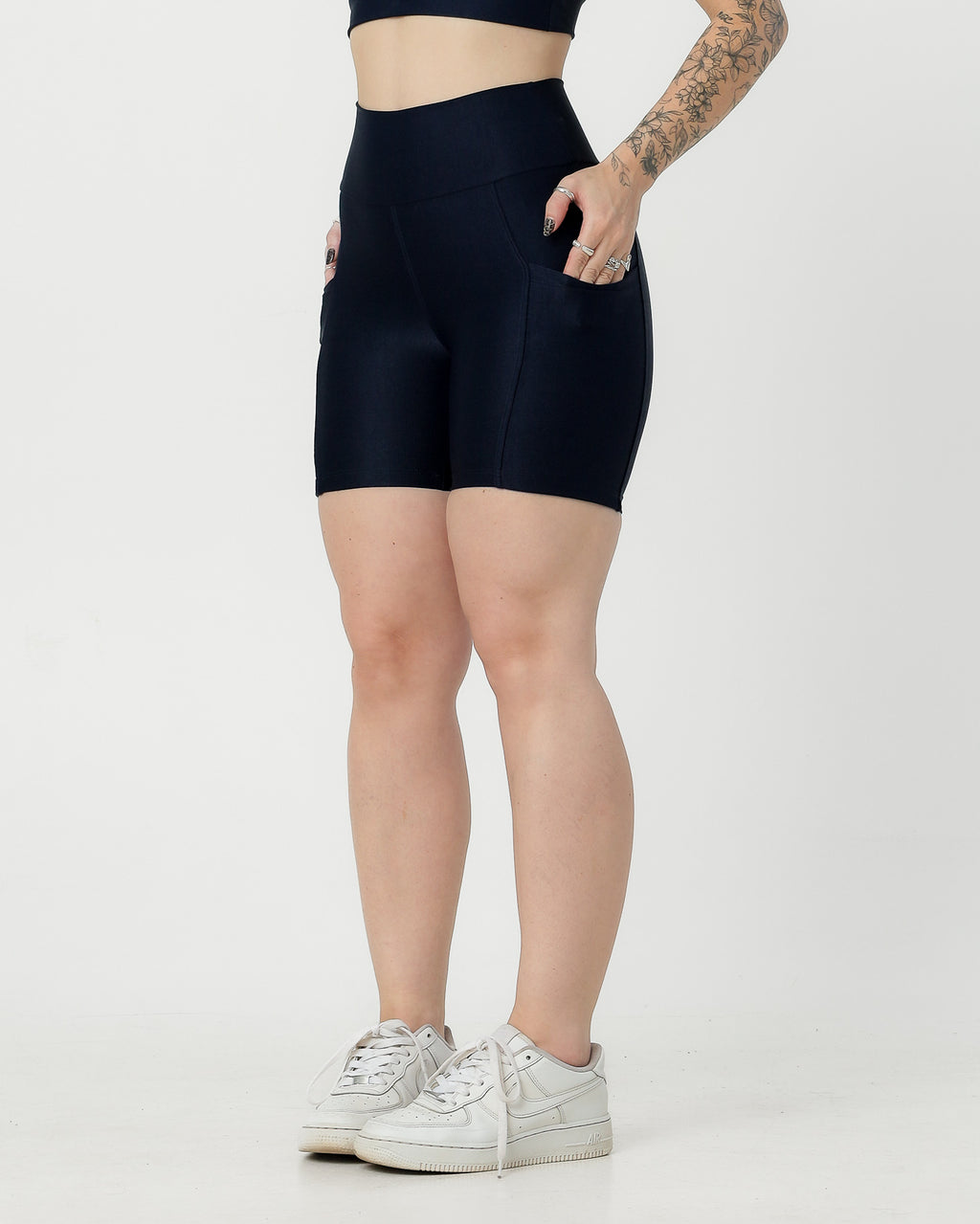 Short Canelado com Bolso Poliamida Azul Marinho (1)
