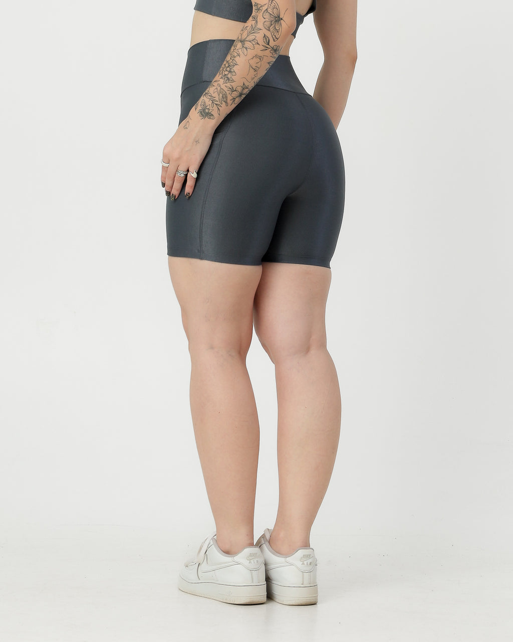 Short Canelado com Bolso Poliamida Cinza Médio (2)
